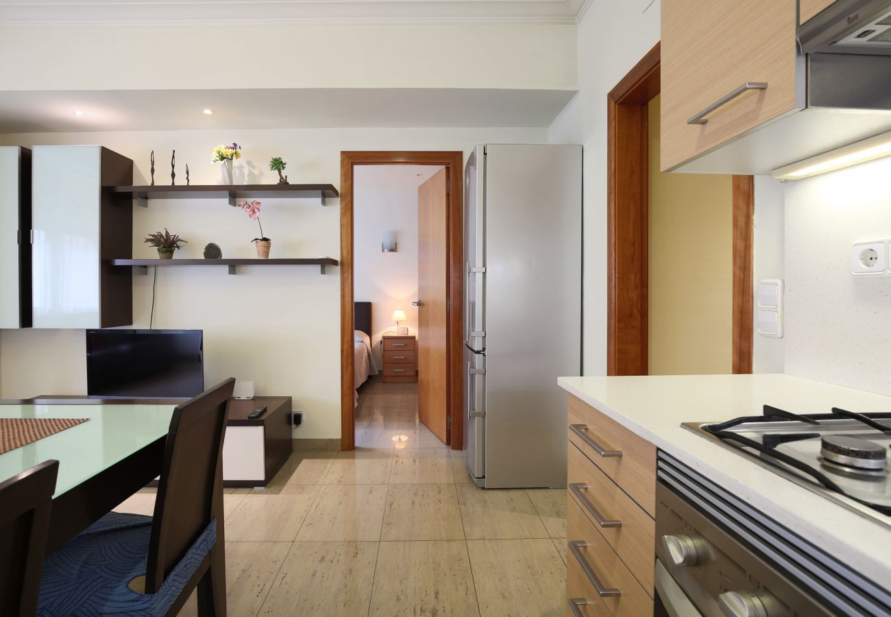 Apartamento em Barcelona - MARQUES, modern 4bed/2bath apartment