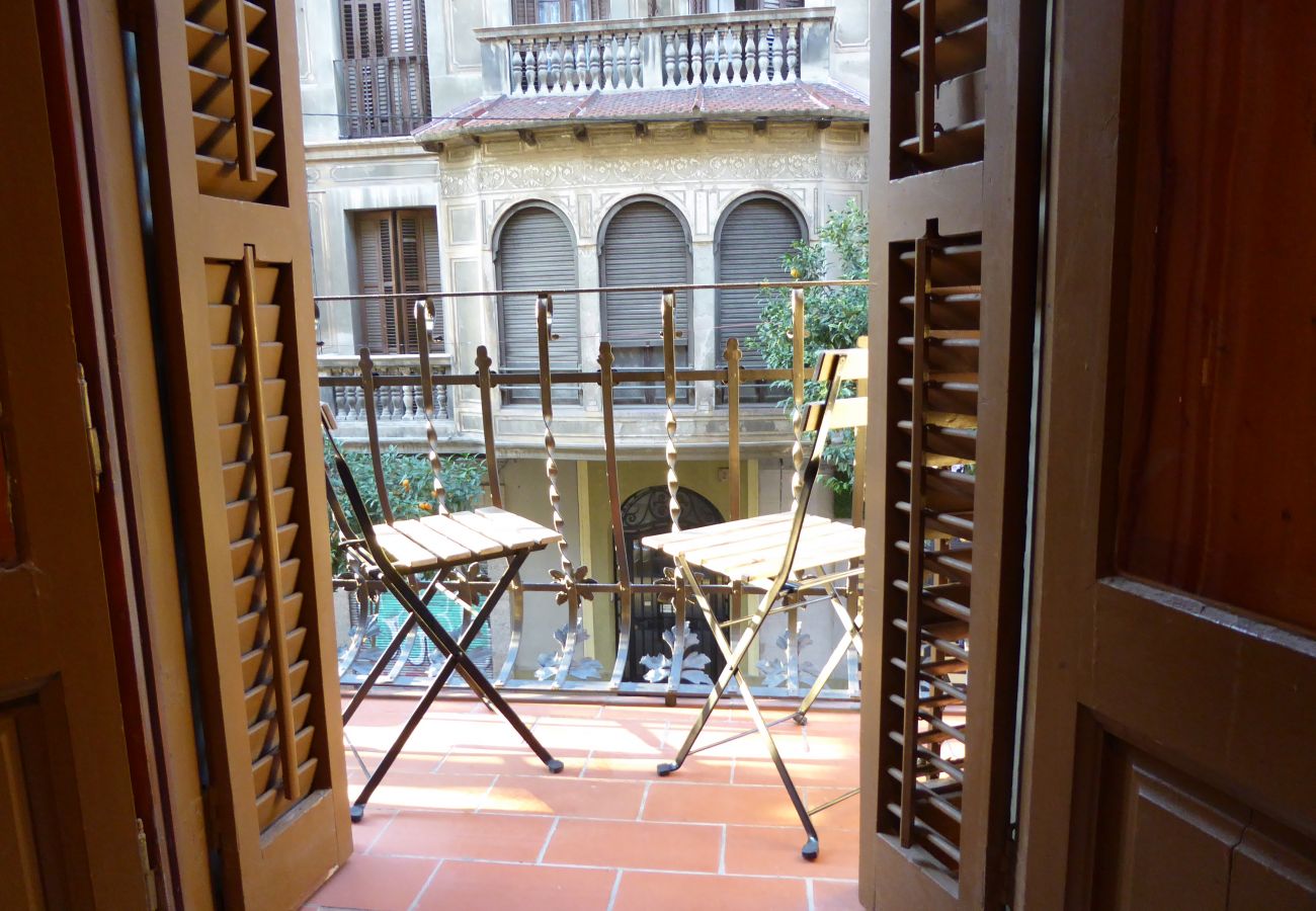Apartamento em Barcelona - GRACIA BONAVISTA, spacious and with balcony