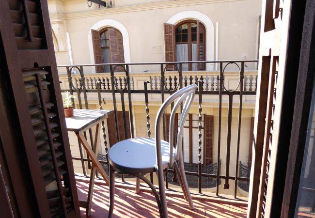 Apartamento em Barcelona - GRACIA CHIC, with balcony and views