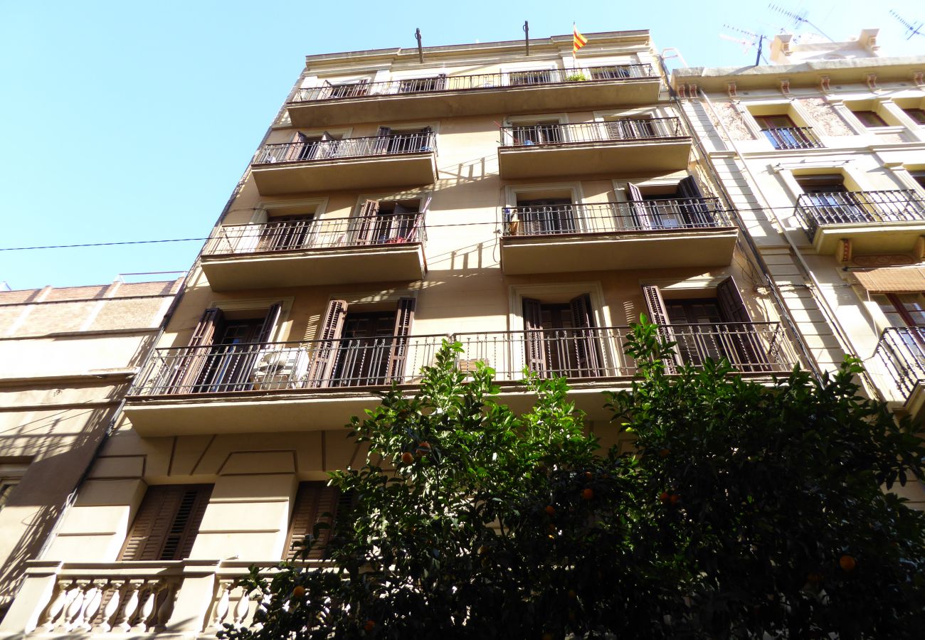 Apartamento em Barcelona - GRACIA chic style, balcony