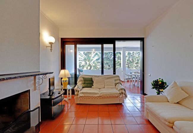 Apartamento em Albufeira - ALBUFEIRA TYPICAL WITH POOL by HOMING