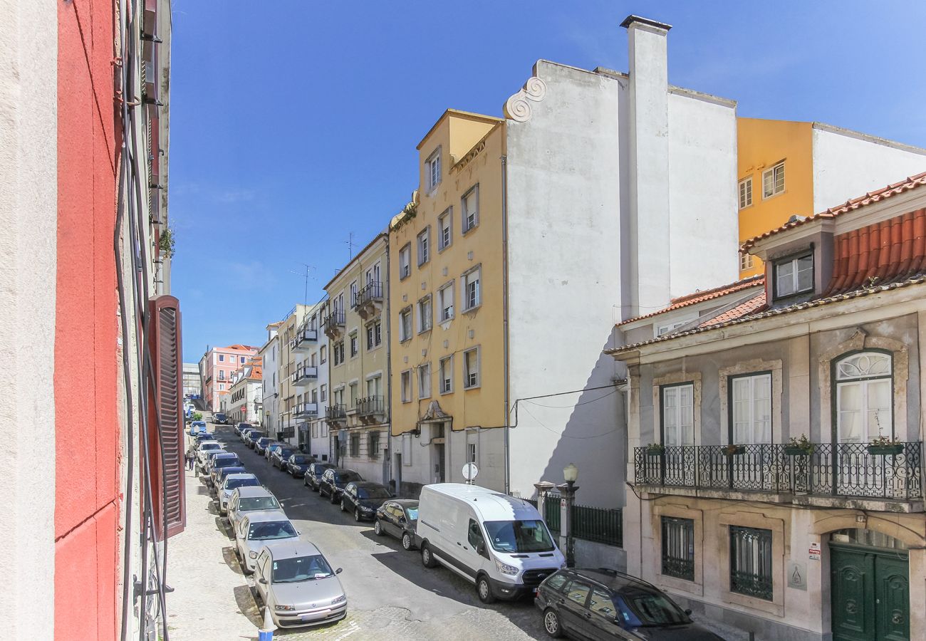 Apartamento em Lisboa - LAPA DESIGN by HOMING