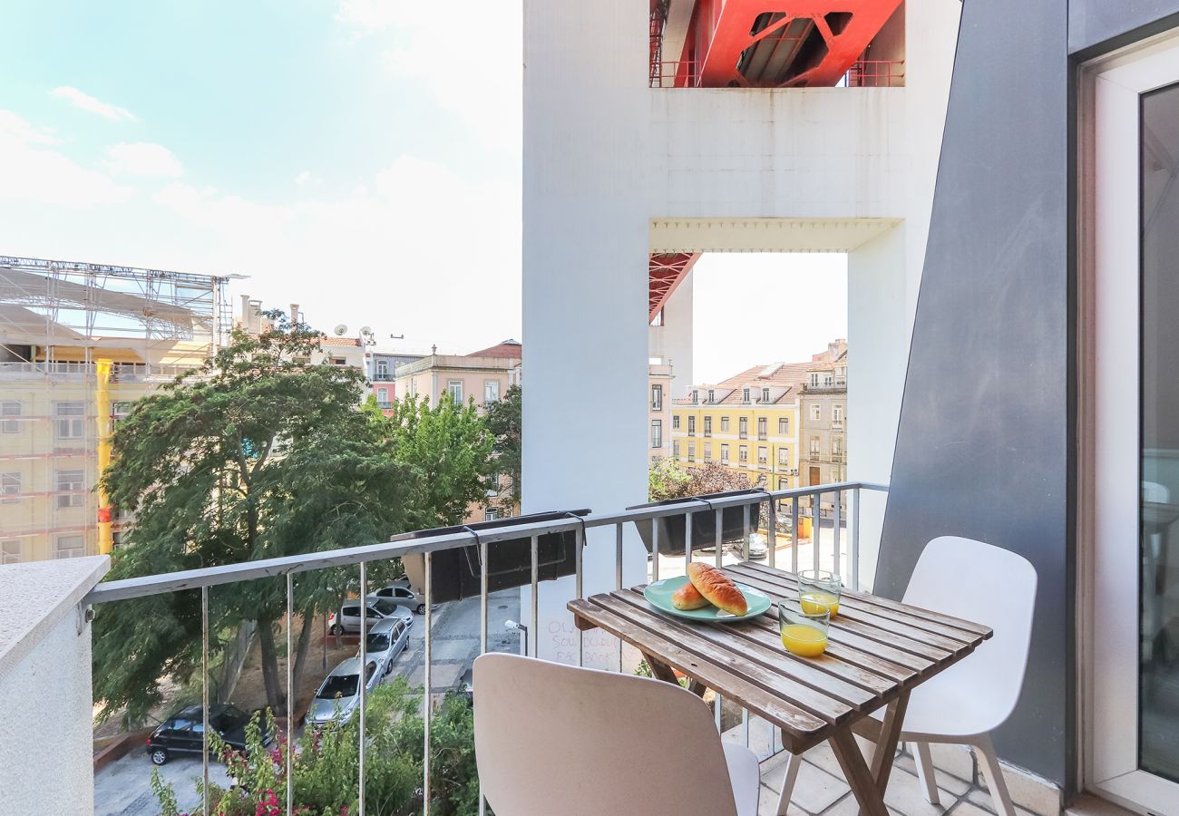 Apartamento em Lisboa - ALCANTARA BALCONY & BRIDGE by HOMING
