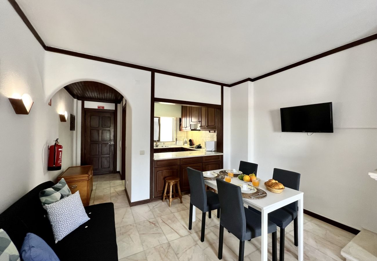 Apartamento em Albufeira - ALBUFEIRA CENTRAL 3 WITH POOL by HOMING