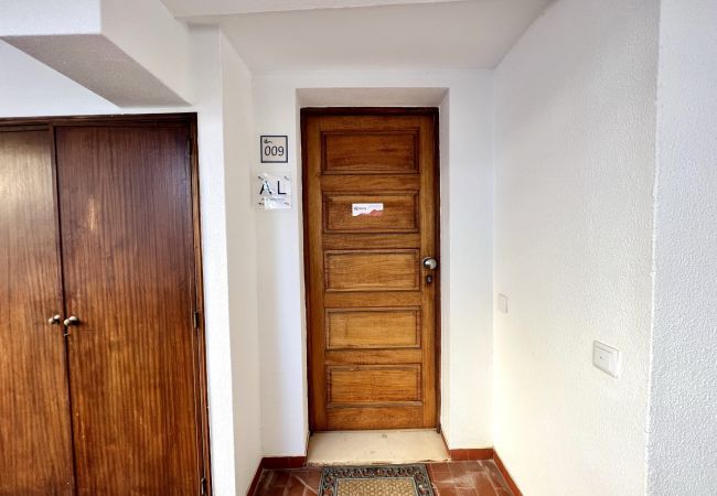 Apartamento em Vilamoura - VILAMOURA MARINA MAR 1 WITH POOL by HOMING