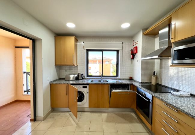 Apartamento em Albufeira - ALBUFEIRA MODERN 3 WITH POOL by HOMING