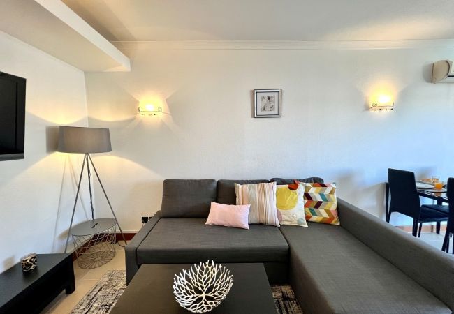 Apartamento em Vilamoura - VILAMOURA COSY 4 WITH POOL by HOMING