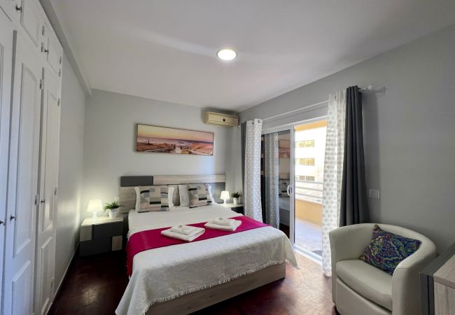 Apartamento em Vilamoura - VILAMOURA MARINA MAR 2 WITH POOL by HOMING