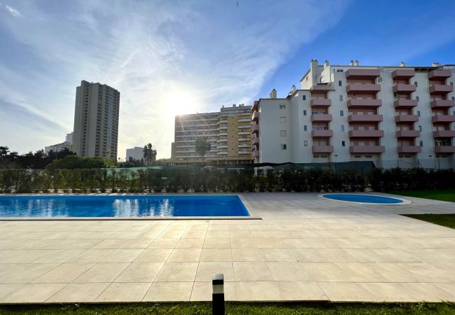 Apartamento em Portimão - PRAIA DA ROCHA TWINS 2 WITH POOL by HOMING
