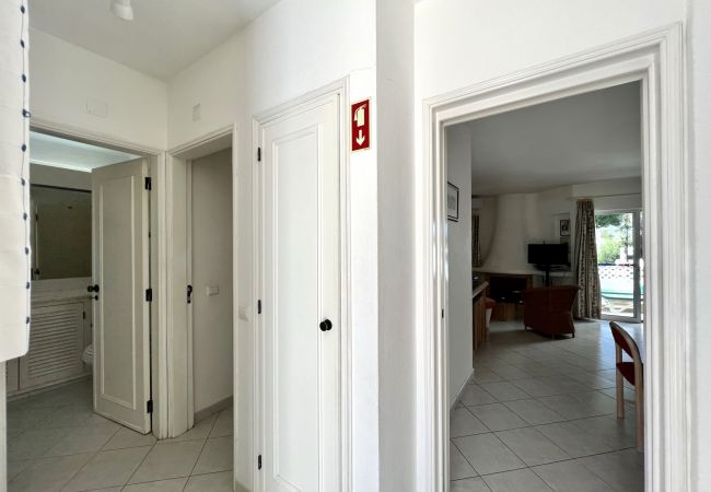 Apartamento em Albufeira - ALBUFEIRA BALAIA GOLF VILLAGE 2 WITH POOL by HOMIN
