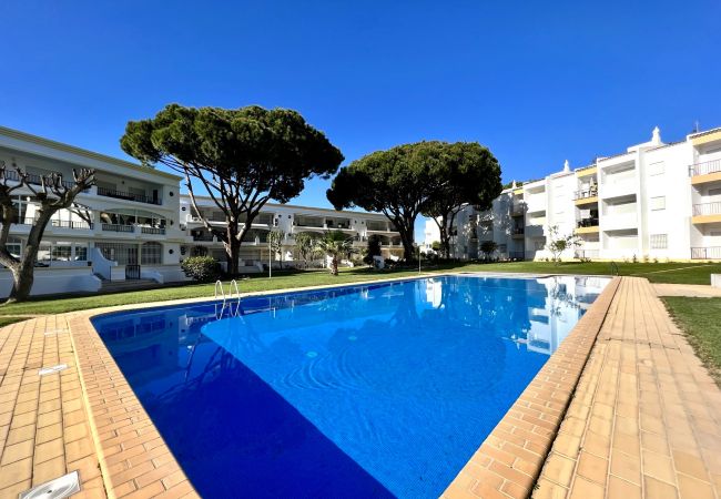 Apartamento em Vilamoura - VILAMOURA GARDEN VIEW 2 WITH POOL by HOMING