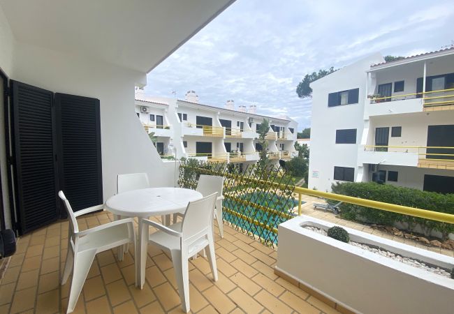 Apartamento em Vilamoura - VILAMOURA GOLF APARTMENT WITH POOL by HOMING