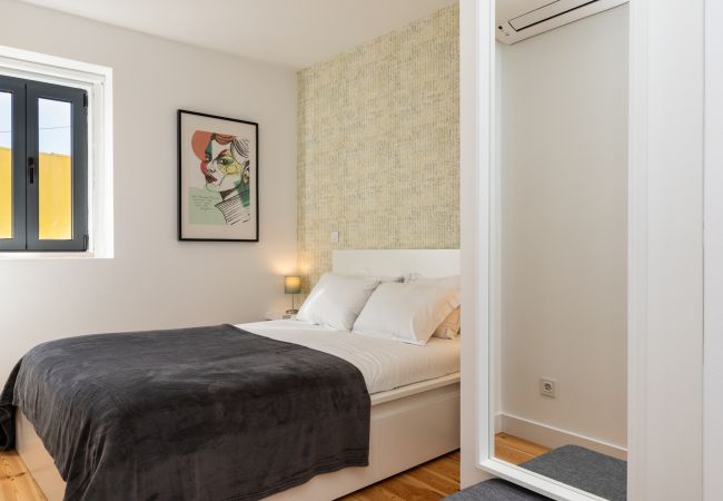 Apartamento em Lisboa - BELEM DESIGN 04 by HOMING