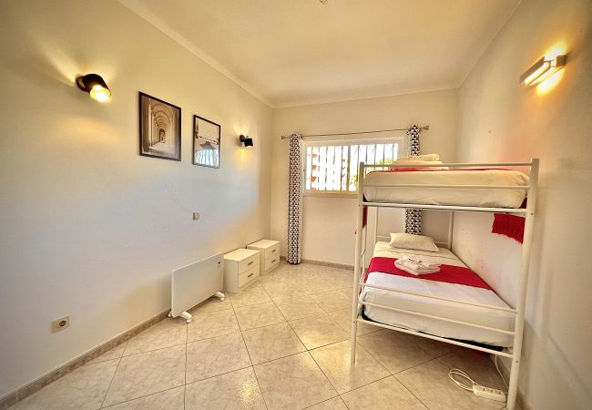 Apartamento em Albufeira - ALBUFEIRA MARINA SOL WITH POOL by HOMING