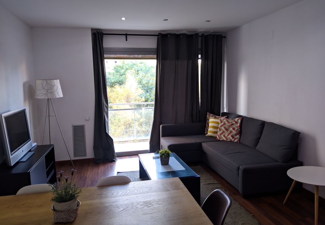 Apartment in Hospitalet de Llobregat - LA FIRA, large, stylish, 4 bedrooms