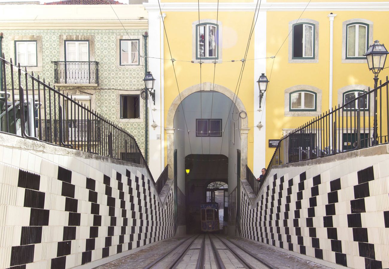 Apartment in Lisbon - CHIADO BLUE by HOMING