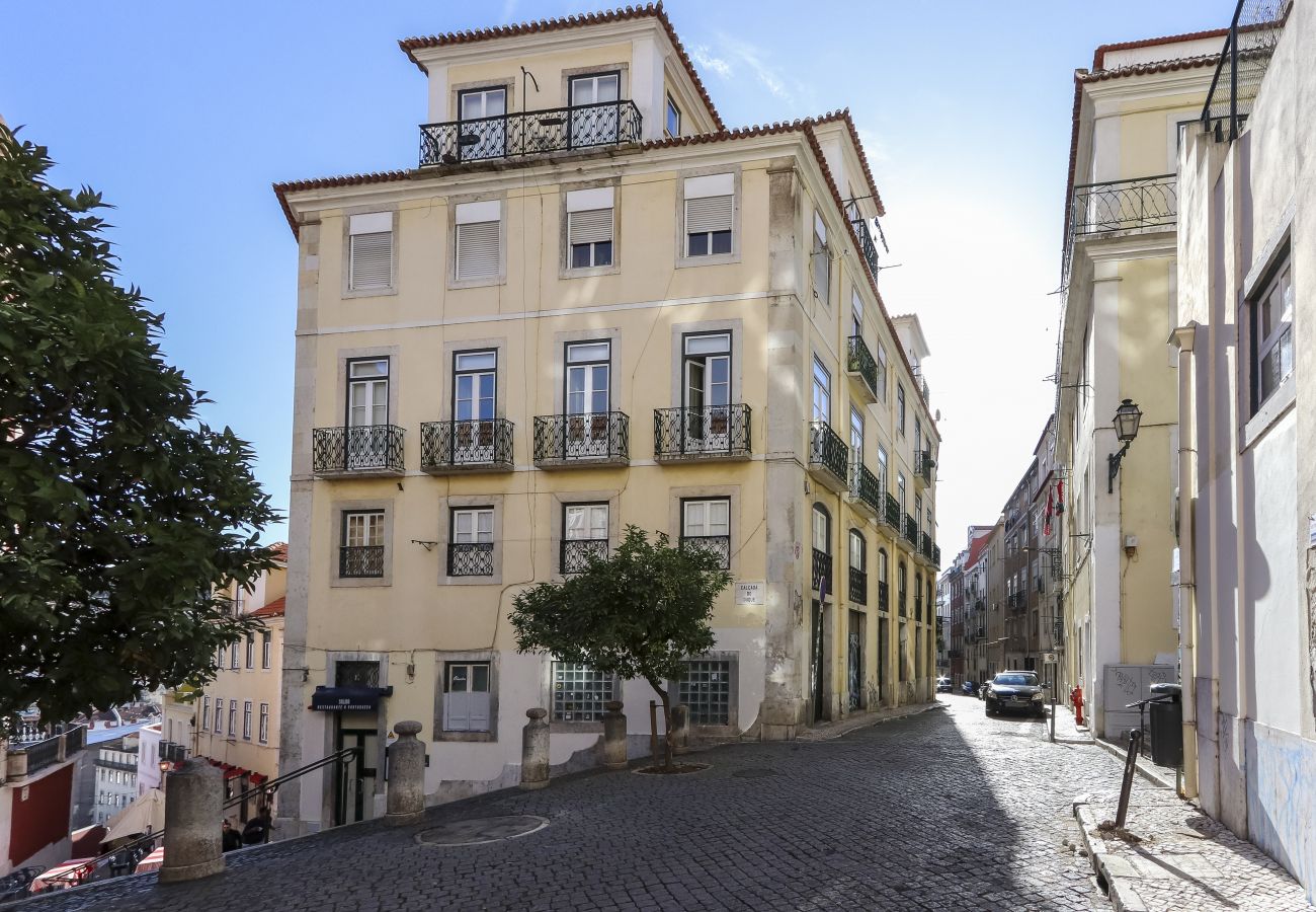 Apartment in Lisbon - CHIADO VIEWS by HOMING