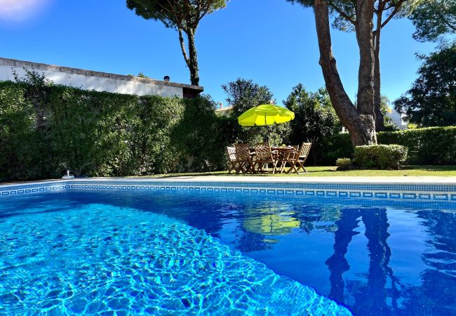 Villa/Dettached house in Vilamoura - VILAMOURA OCEAN VILLA WITH POOL by HOMING