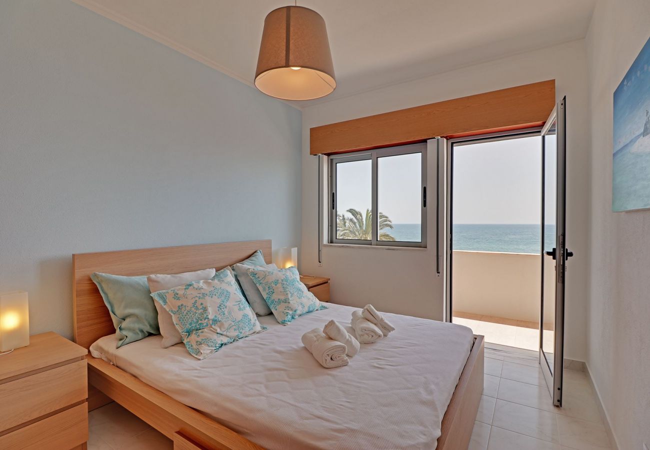 Apartment in Quarteira - QUARTEIRA BEACH & OCEAN VIEW 1 by HOMING