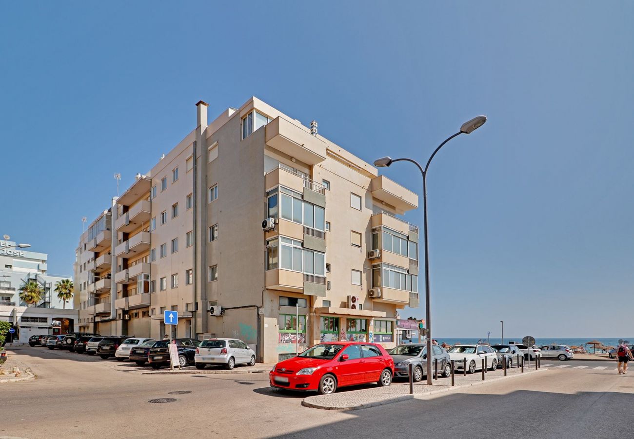 Apartment in Quarteira - QUARTEIRA BEACH & OCEAN VIEW 1 by HOMING
