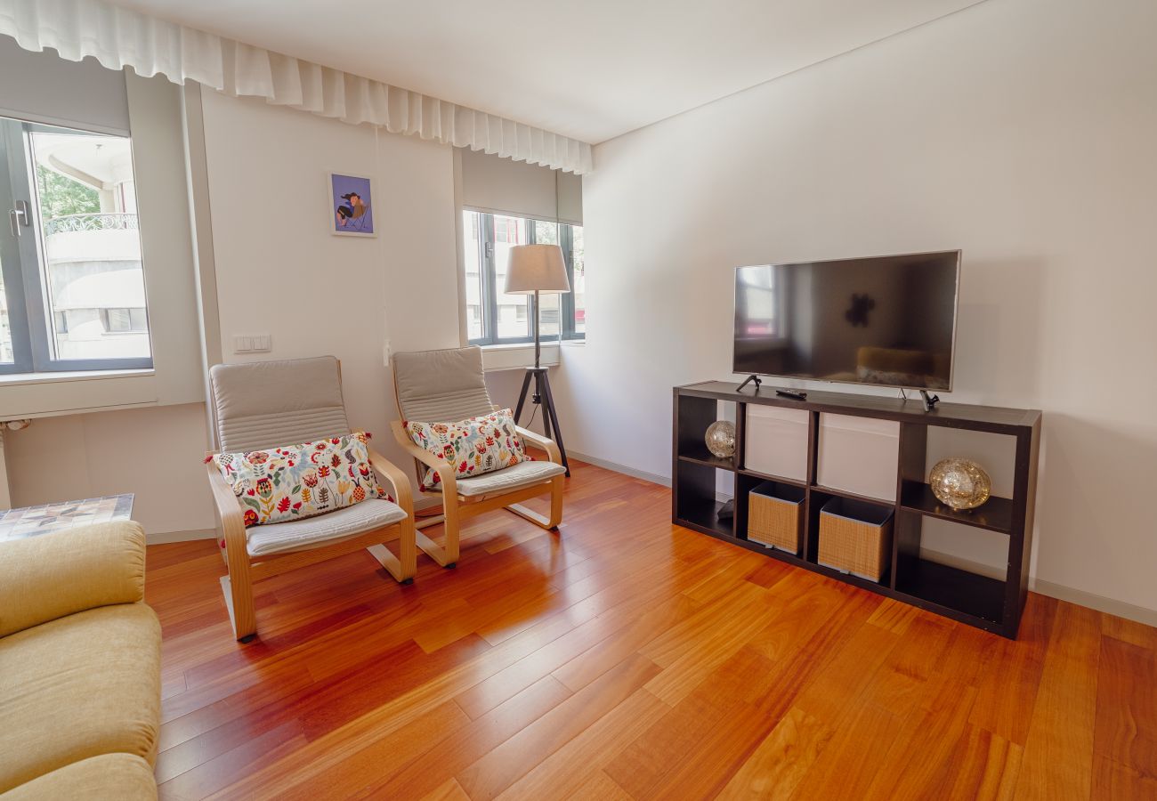 Apartment in Porto - GRAND DOWNTOWN BANDEIRA by HOMING