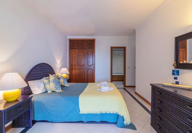 Apartment in Albufeira - ALBUFEIRA SALGADOS BEACH 2 by HOMING