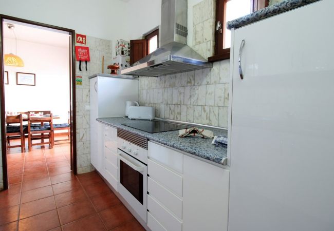 Villa in Albufeira - ALBUFEIRA TRADITIONAL VILLA WITH POOL by HOMING
