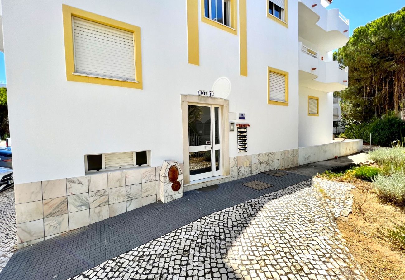 Apartment in Albufeira - ALBUFEIRA FALÉSIA BEACH 2 by HOMING