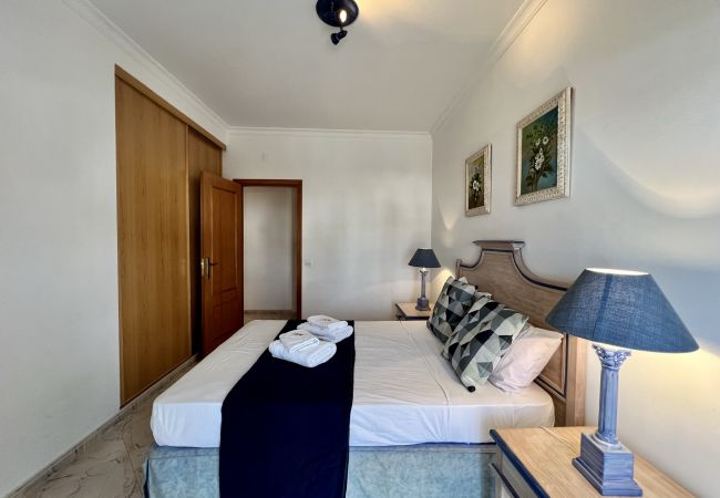 Apartment in Quarteira - QUARTEIRA ELEGANT WITH POOL by HOMING