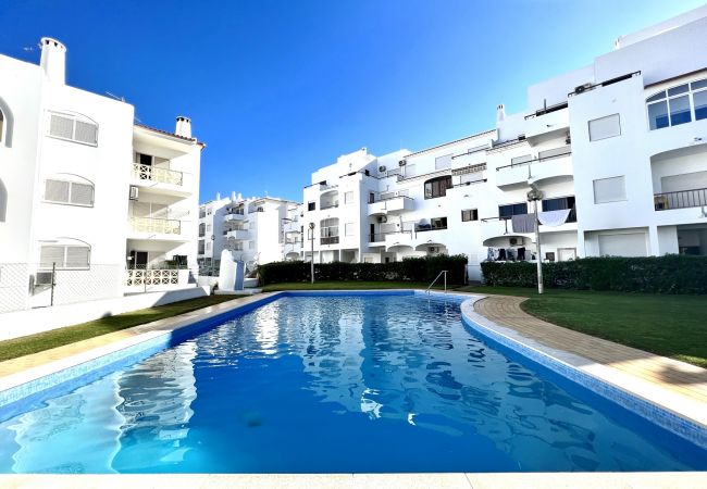 Apartment in Albufeira - ALBUFEIRA DOWNTOWN WITH POOL by HOMING