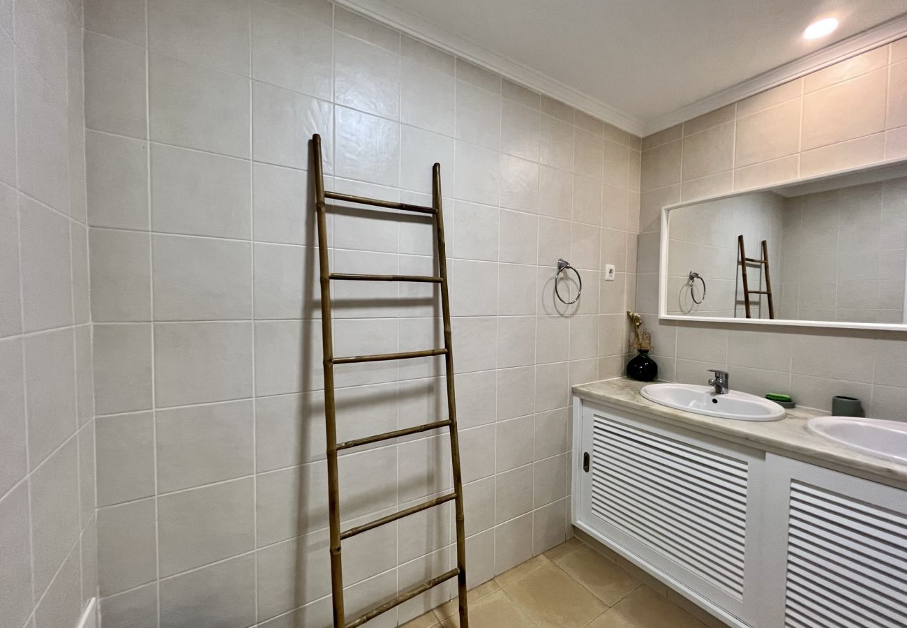 Apartment in Albufeira - ALBUFEIRA SALGADOS BEACH 4 by HOMING