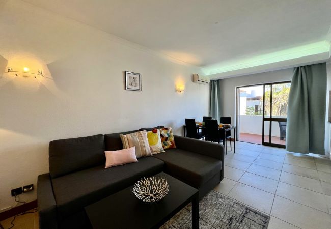 Apartment in Vilamoura - VILAMOURA COSY 4 WITH POOL by HOMING