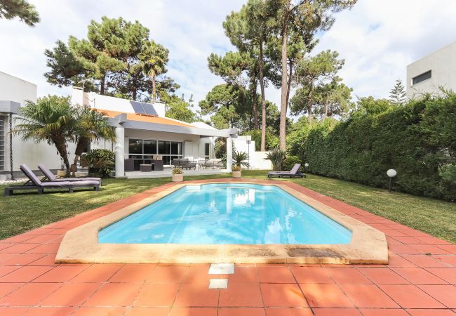 Villa in Setúbal - AROEIRA GOLF VILLA with POOL By HOMING