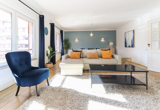 Apartment in Lisbon - LARANJEIRAS DELUXE by HOMING