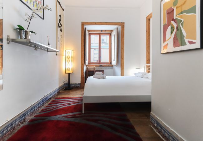 Rent by room in Lisbon - DOWNTOWN VINTAGE SUITE I by HOMING