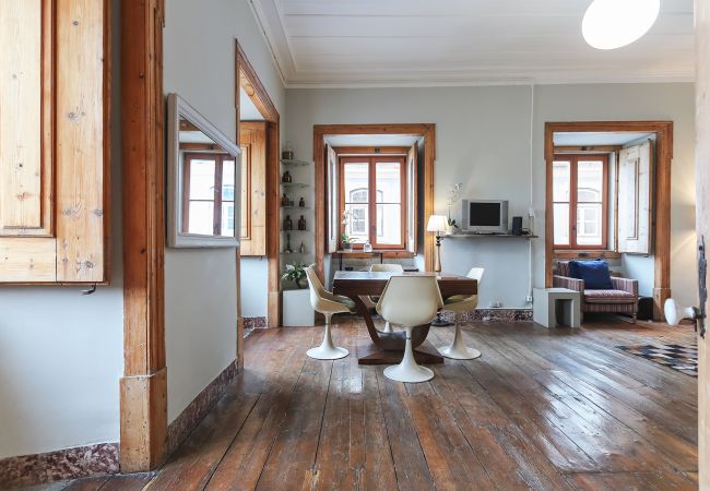 Rent by room in Lisbon - DOWNTOWN VINTAGE SUITE II by HOMING