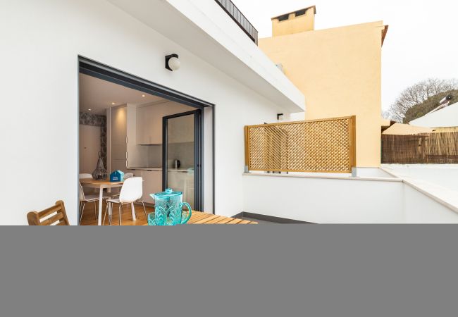 Apartment in Lisbon - BELEM DESIGN 12 by HOMING