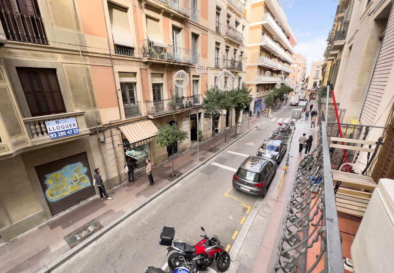 Apartamento en Barcelona - GRACIA BONAVISTA, spacious and with balcony