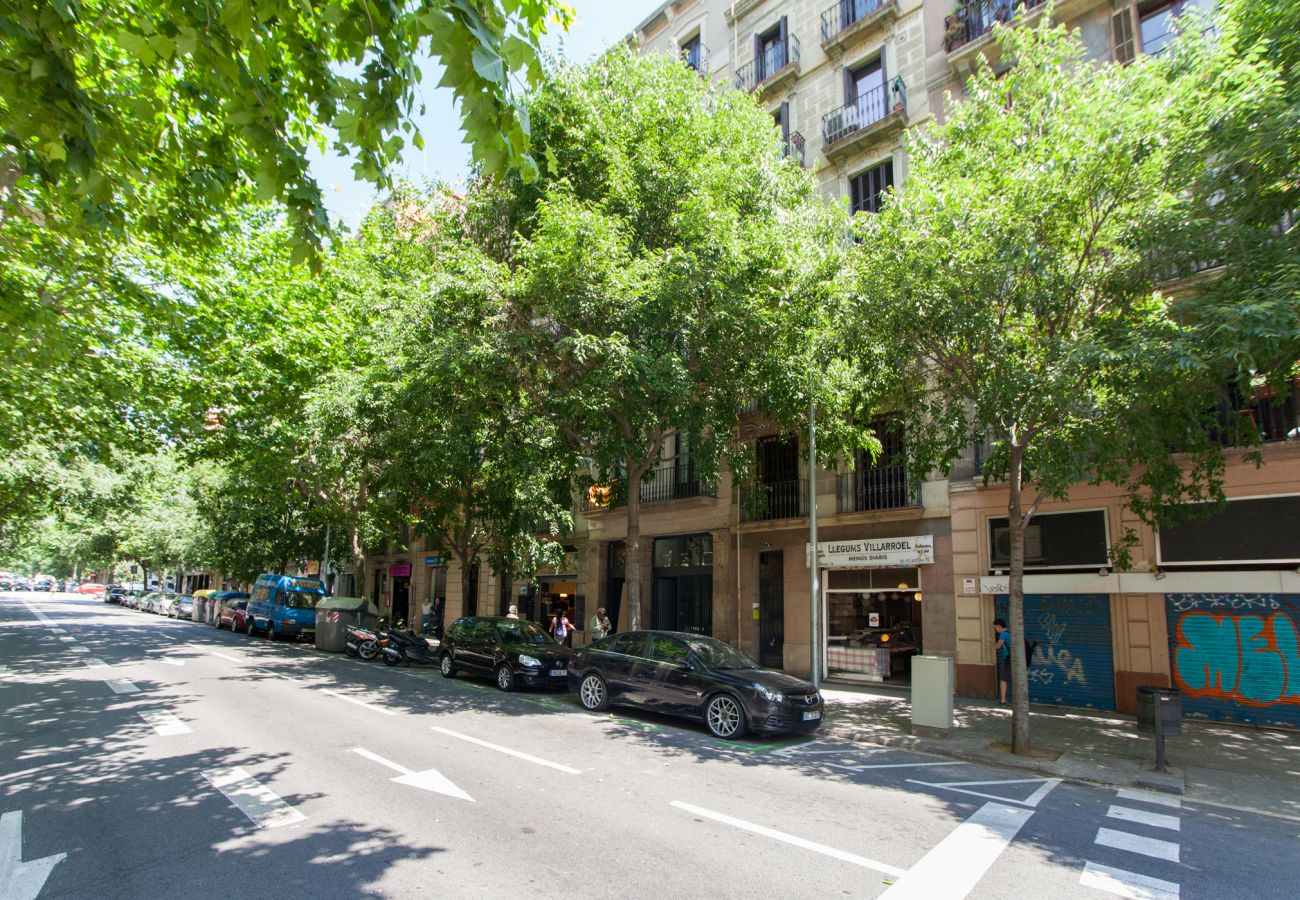 Apartamento en Barcelona - DELUXE, central, city views, balcony