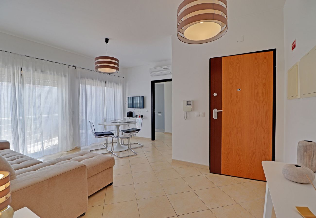 Apartamento en Albufeira - ALBUFEIRA SUN HOUSE WITH POOL by HOMING