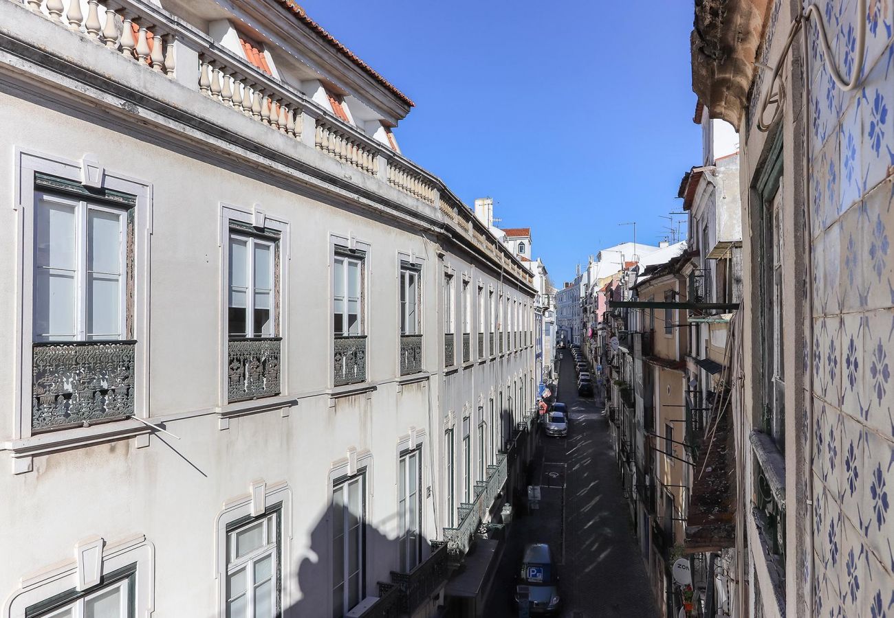 Bairro Alto Experience by Homing