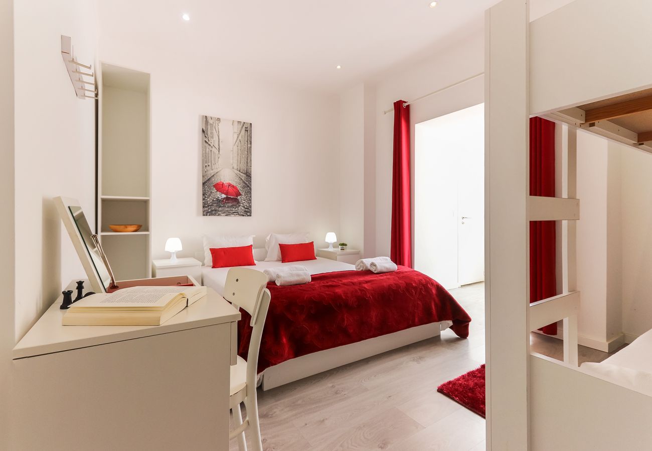 Chambres d'hôtes à Lisbonne - DOWNTOWN PALMA SUITES 404 by HOMING