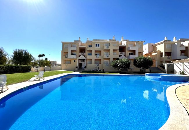 Appartement à Albufeira - ALBUFEIRA VALLEY 1 WITH POOL by HOMING
