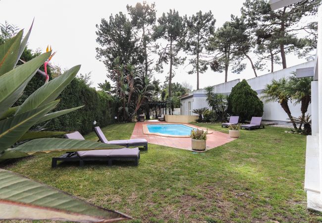 Villa à Setúbal - AROEIRA GOLF VILLA with POOL By HOMING